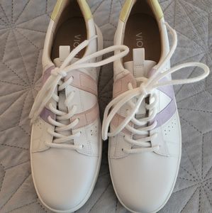 Vionic Simasa Sneakers Size 9 White/Pastel Purple/Pastel Pink/Pastel Yellow